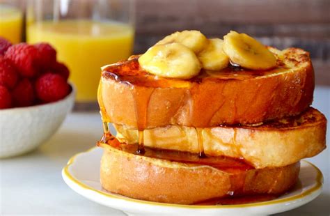 easy-french-toast-with-caramelized-bananas image