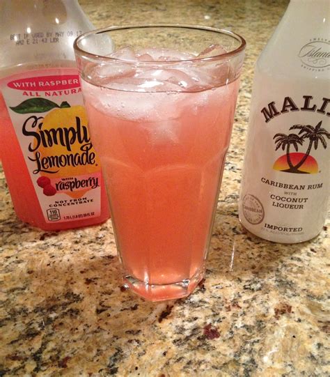 raspberry-lemonade-cocktail-the-cookin-chicks image