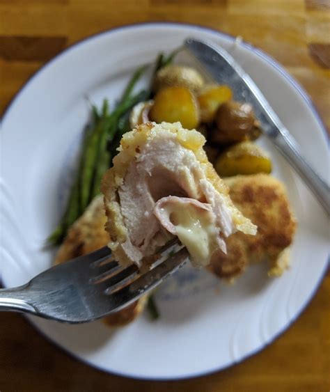how-to-make-chicken-cordon-bleu-chicken-stuffed-with image