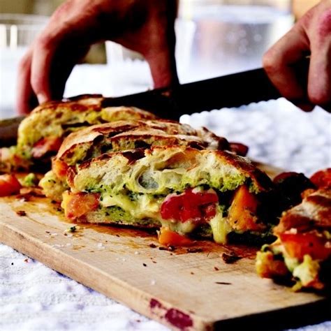 curtis-stones-grilled-cheese-with-tomato-and-pesto image