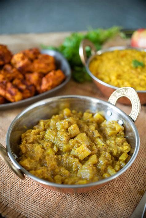 indian-apple-chutney-culinary-ginger image