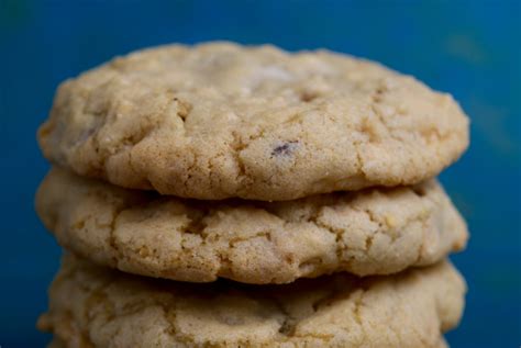 sweet-and-salty-peanut-chocolate-chunk-cookies image