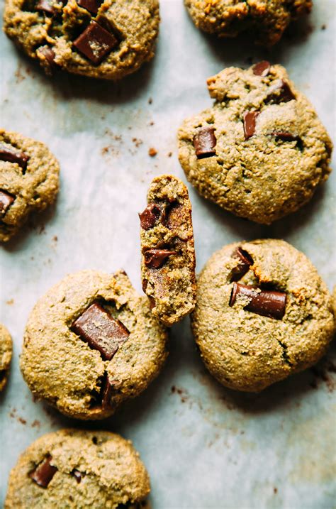 wonder-cookies-vegan-grain-free-date-sweetened image