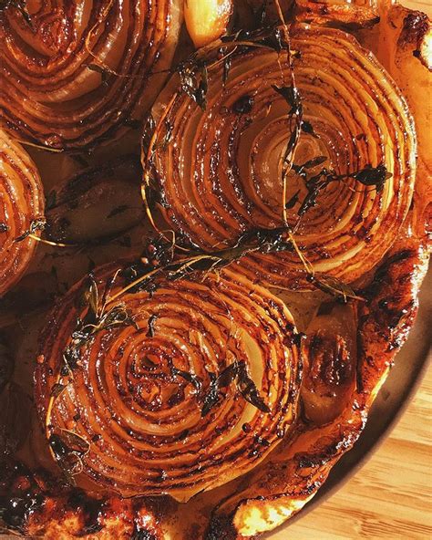 easy-caramelized-onion-pie-recipe-allosimone image