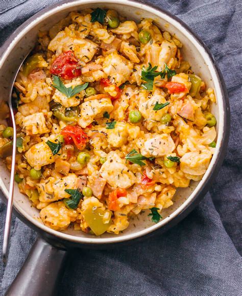 one-pot-chicken-and-rice-dinner-savory-tooth image