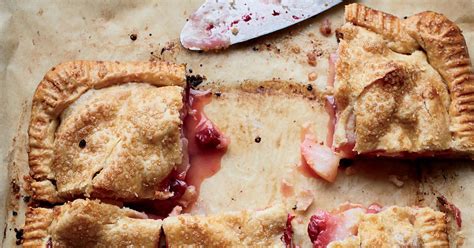 recipe-pear-and-cranberry-slab-pie-cbs-news image