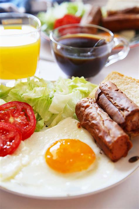 sausage-and-egg-recipe-easy-english-breakfast image