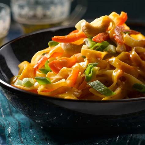 spicy-mango-curry-noodles-ready-set-eat image