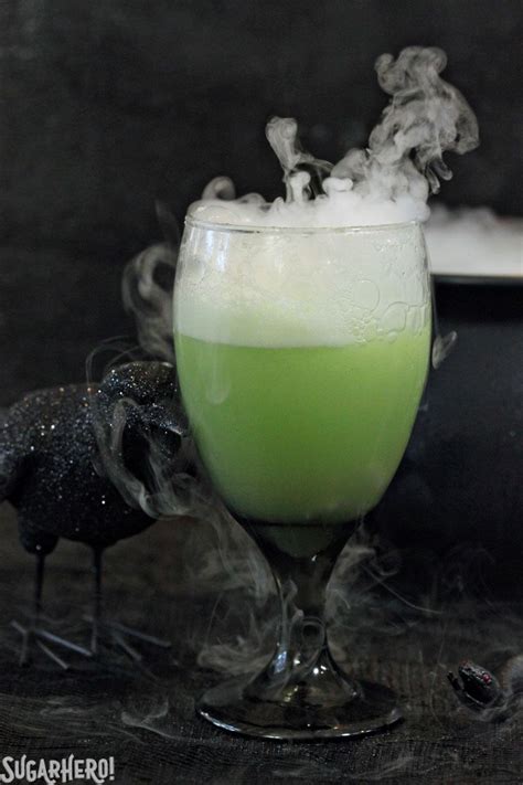 witchs-brew-halloween-punch-sugarhero image