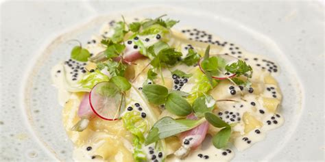 how-to-slice-scallops-for-carpaccio-great-british-chefs image