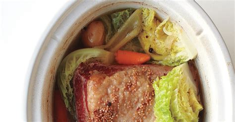 classic-slow-cooker-recipes-that-are-family-friendly image