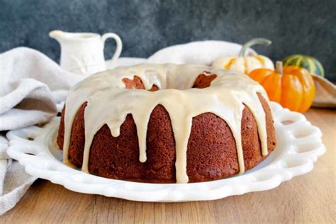 spiced-pumpkin-bundt-cake-katiebird-bakes image