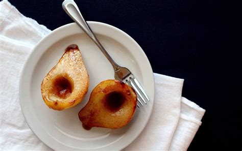 baked-pears-with-cinnamon-honey-myfitnesspal image