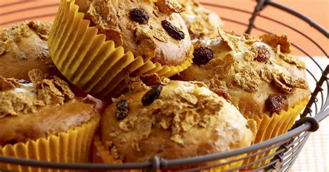 10-best-healthy-raisin-bran-muffins-low-fat image