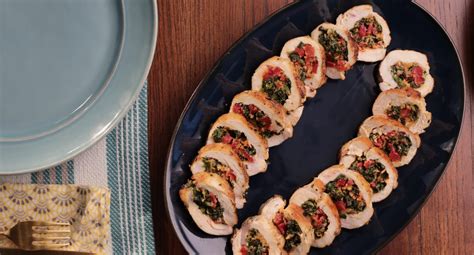 spinach-and-red-pepper-stuffed-chicken-valerie image