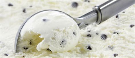 stracciatella-traditional-ice-cream-from-bergamo-italy image