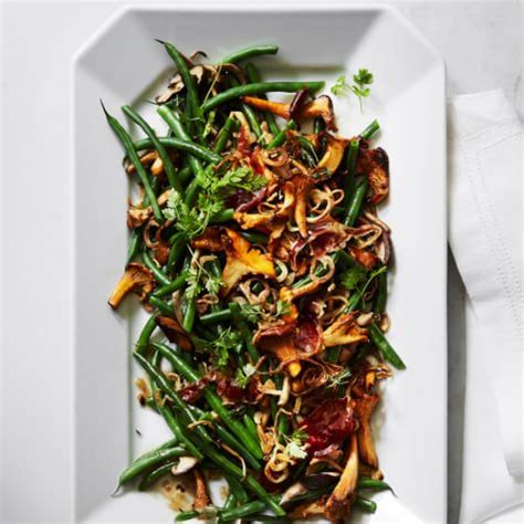 green-beans-with-wild-mushrooms-and-crispy-shallots image