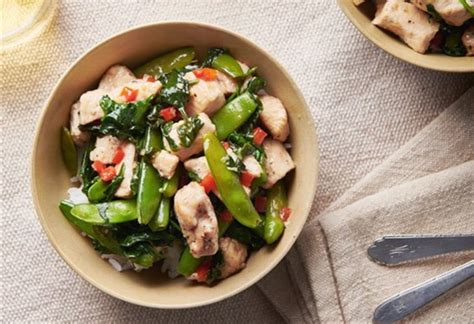 7-recipes-you-can-make-with-a-bag-of-baby-spinach image
