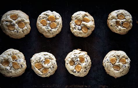baileys-irish-coffee-caramel-cookies-sweet-recipeas image