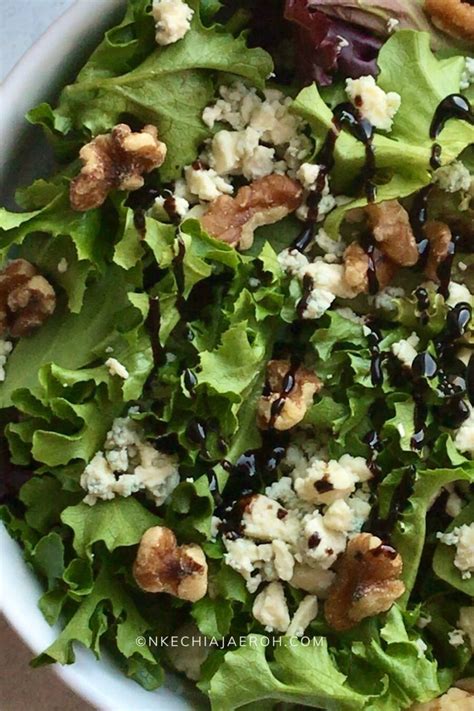 super-easy-walnut-blue-cheese-salad-for-one-nkechi image
