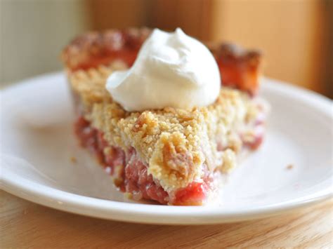 strawberry-rhubarb-pie-with-streusel-topping-tasty image