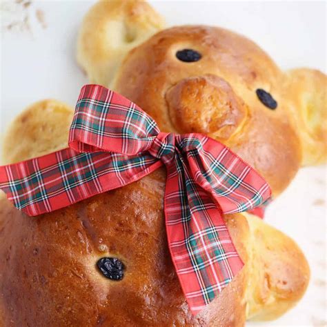 teddy-bear-bread-mom-loves-baking image