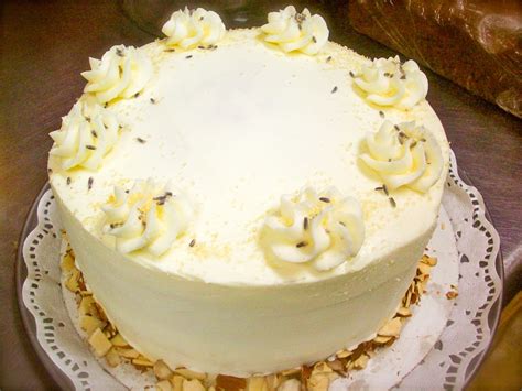 vegan-lavender-almond-cake-recipe-with-nut-free image