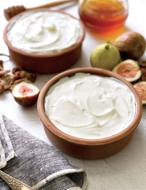 how-to-make-greek-yogurt-the-greek-foodie image