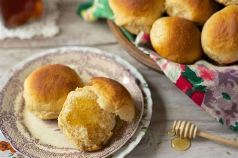honey-wheat-rolls-recipe-king-arthur-baking image