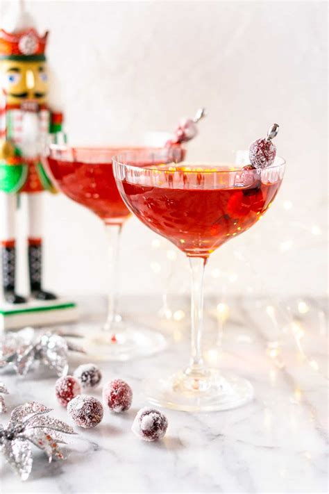 sugar-plum-fairy-martini-burrata-and-bubbles image