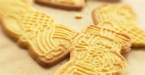 spekulatius-dutch-spice-cookies-recipe-eat-smarter image