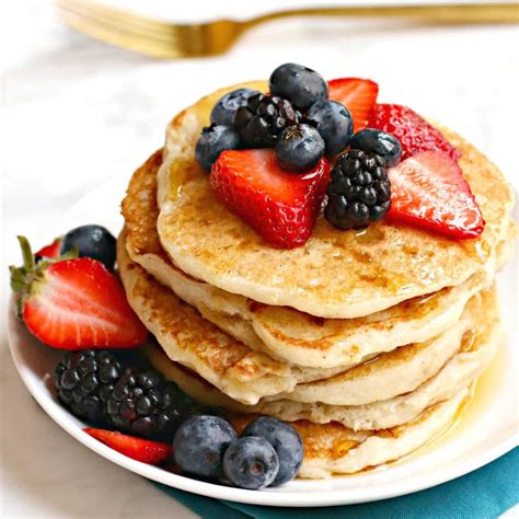 5-ingredient-easy-vegan-pancakes-veggies-save-the-day image