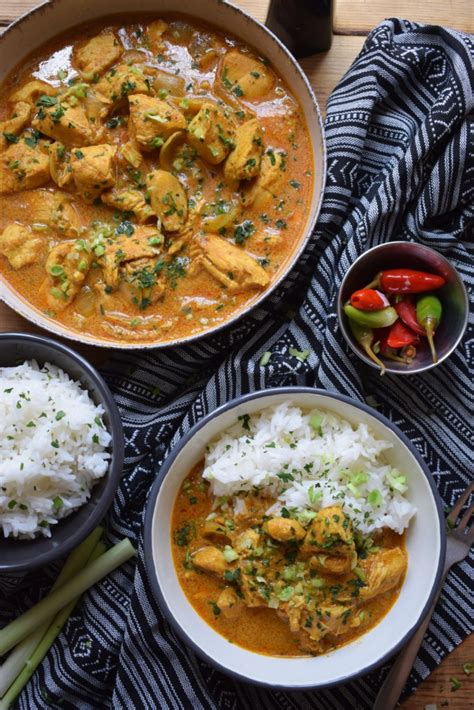 slow-cooker-curry-chicken-with-coconut-milk image