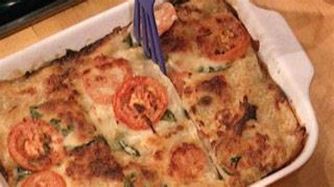 caprese-lasagna-recipe-rachael-ray-show image