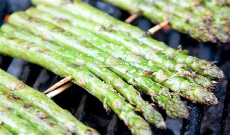 grilled-asparagus-skewers-grillers-spot image