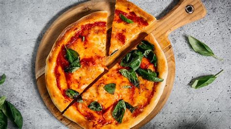 classic-margherita-pizza-recipe-the-cook-up image