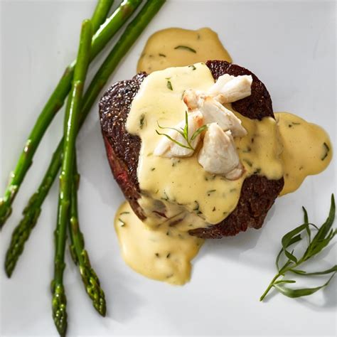 beef-tenderloin-with-bearnaise-sauce-and-lump-crab image
