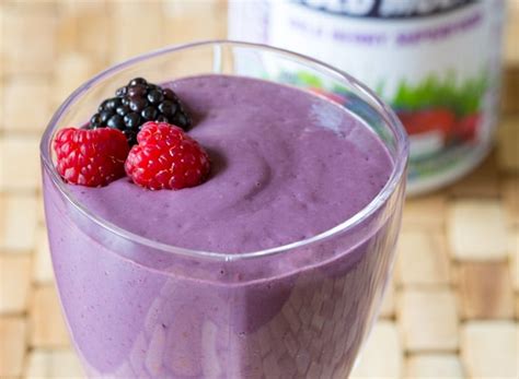 berry-smoothie-recipe-a-spicy-perspective image