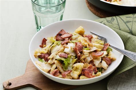 keto-fried-cabbage-with-crispy-bacon-recipe-diet image