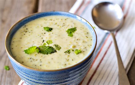 creamy-nutmeg-broccoli-soup-recipes-by-womens image