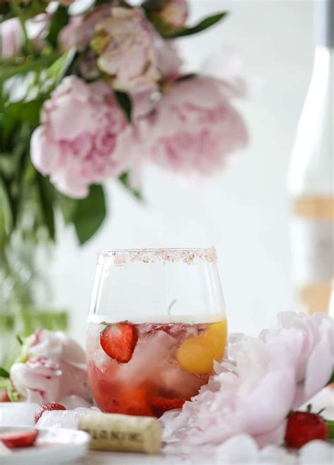 tequila-ros-spritz-ros-spritz-cocktail-with image