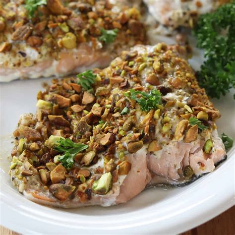 easy-pistachios-crusted-salmon-video-seeking image