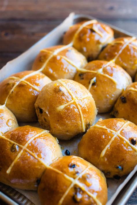 overnight-vegan-hot-cross-buns-recipe-kitchen image