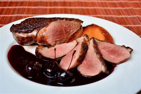 duck-breast-with-black-cherry-sauce-healthyummy image