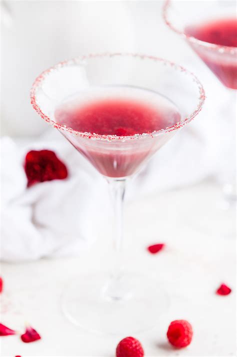 raspberry-lemon-drop-cocktail-aberdeens-kitchen image