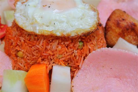 nasi-lemak-food-from-malaysia-the-longest-way image