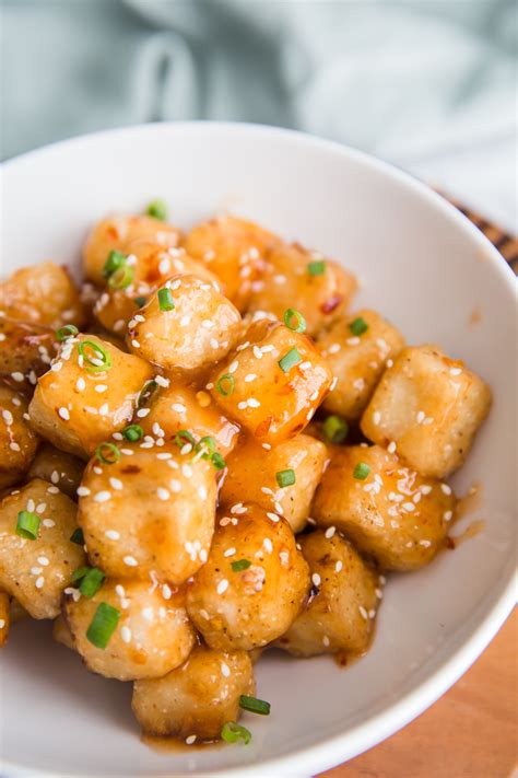 crispy-tofu-with-sweet-chile-sauce-food-with-feeling image