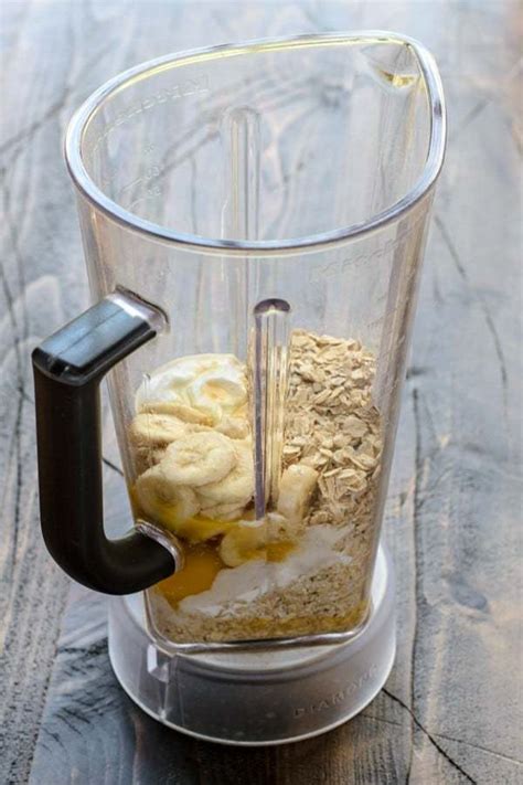 banana-oatmeal-muffins-gluten-free-blender image