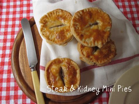 steak-and-kidney-mini-pies-perfect-fare-for-bonfire image