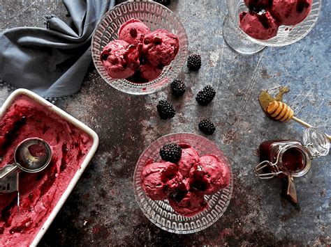 blackberry-frozen-yogurt-recipe-feed-your-sole image
